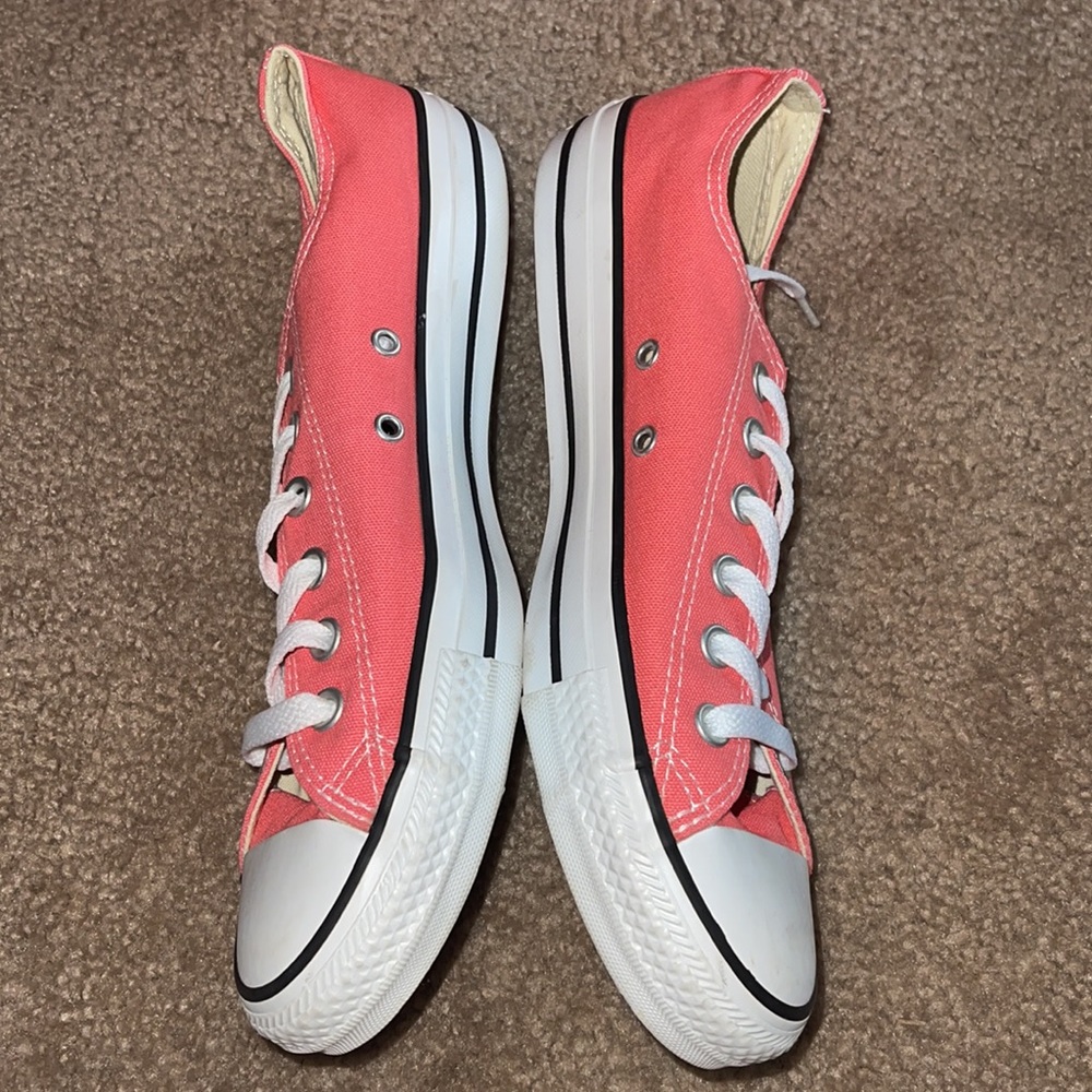 Pink converse - Picture 2 of 4